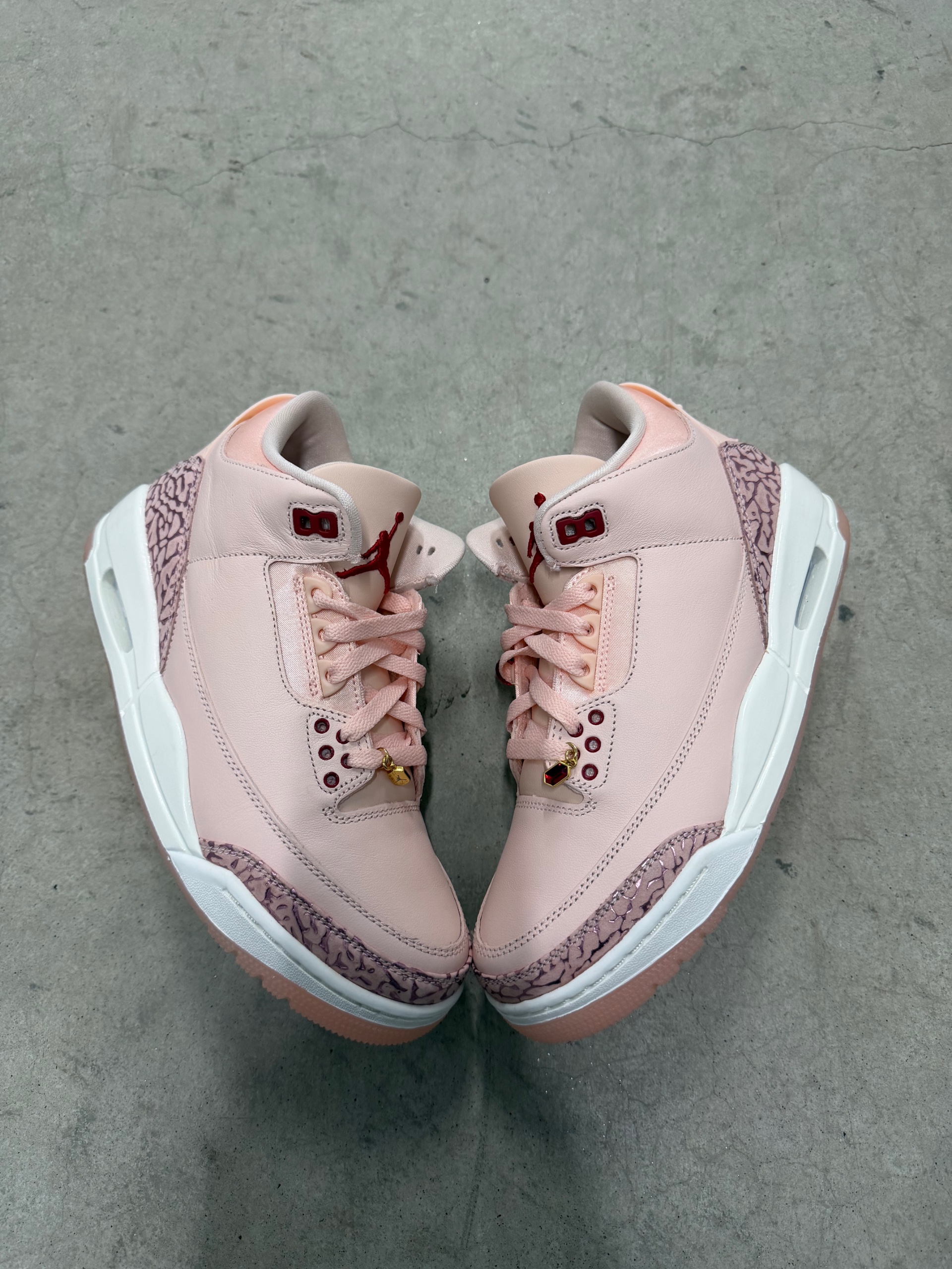 JORDAN 3 Treat Yourself
