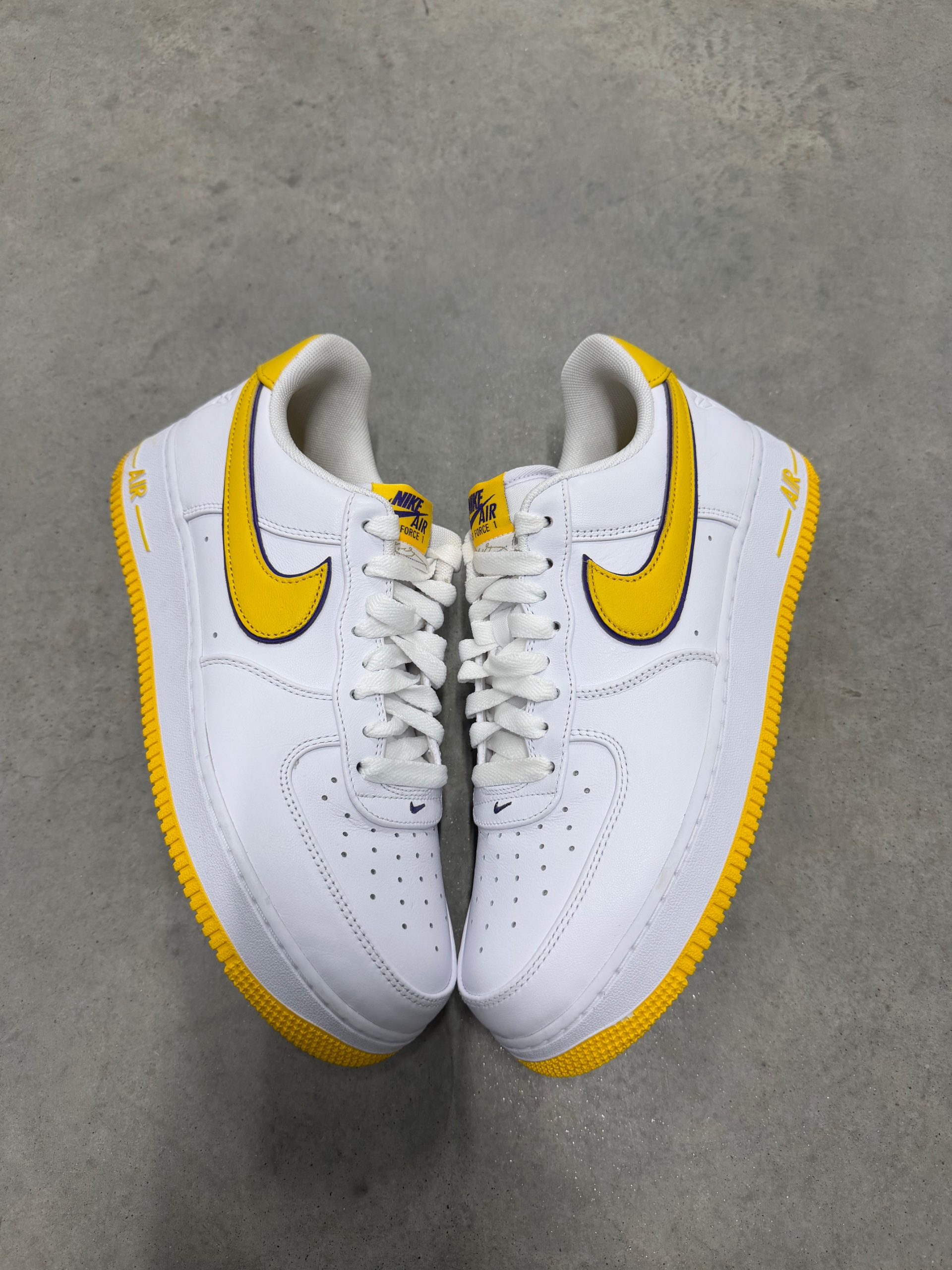 KOBE BRYANT AIR FORCE 1 LOW Lakers Home