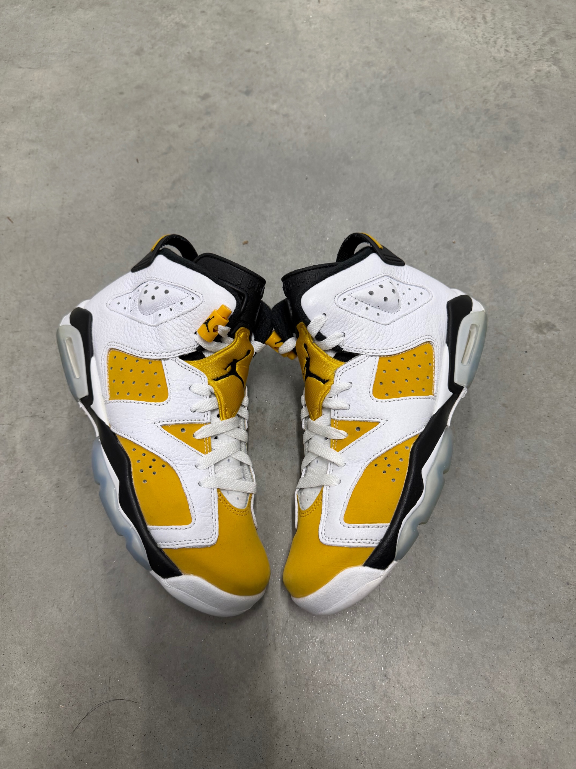 JORDAN 6 Yellow Ochre