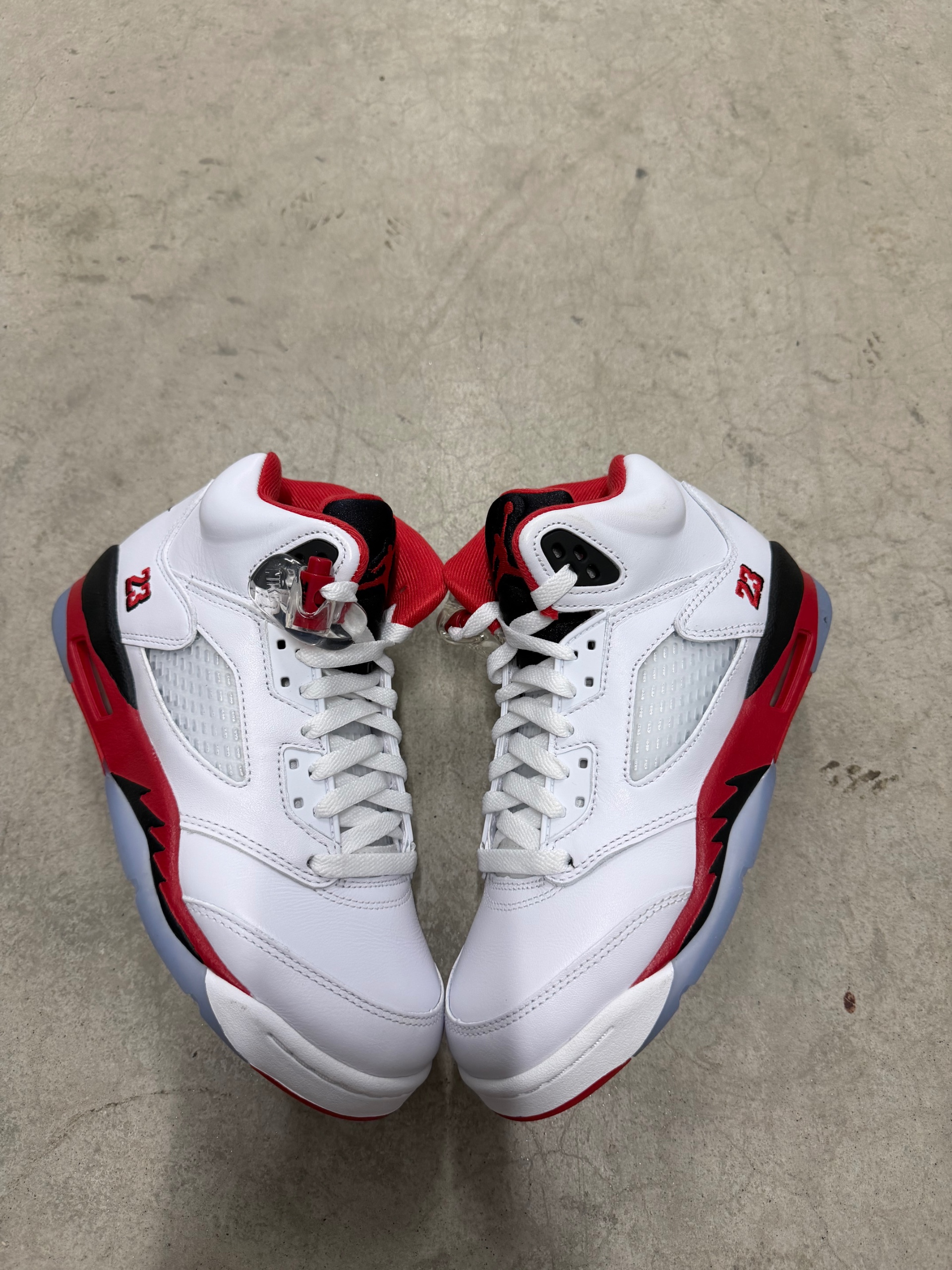 JORDAN 5 Fire Red