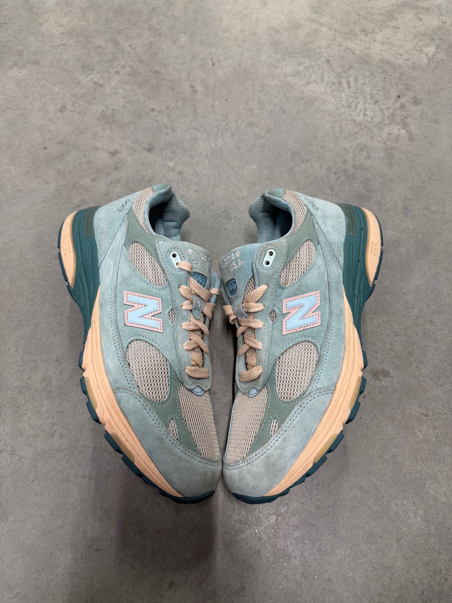 JOE FRESHGOODS NEW BALANCE 993 Performance Art - Artic Blue