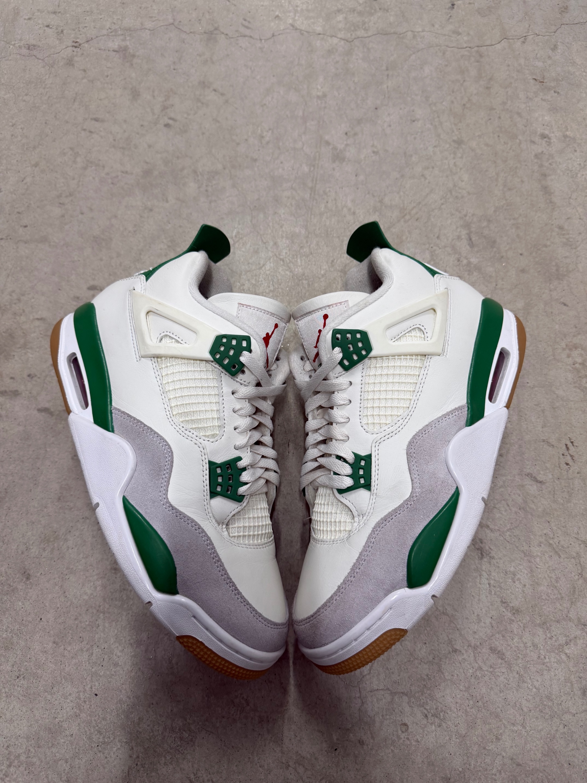 NIKE SB JORDAN 4 Pine Green