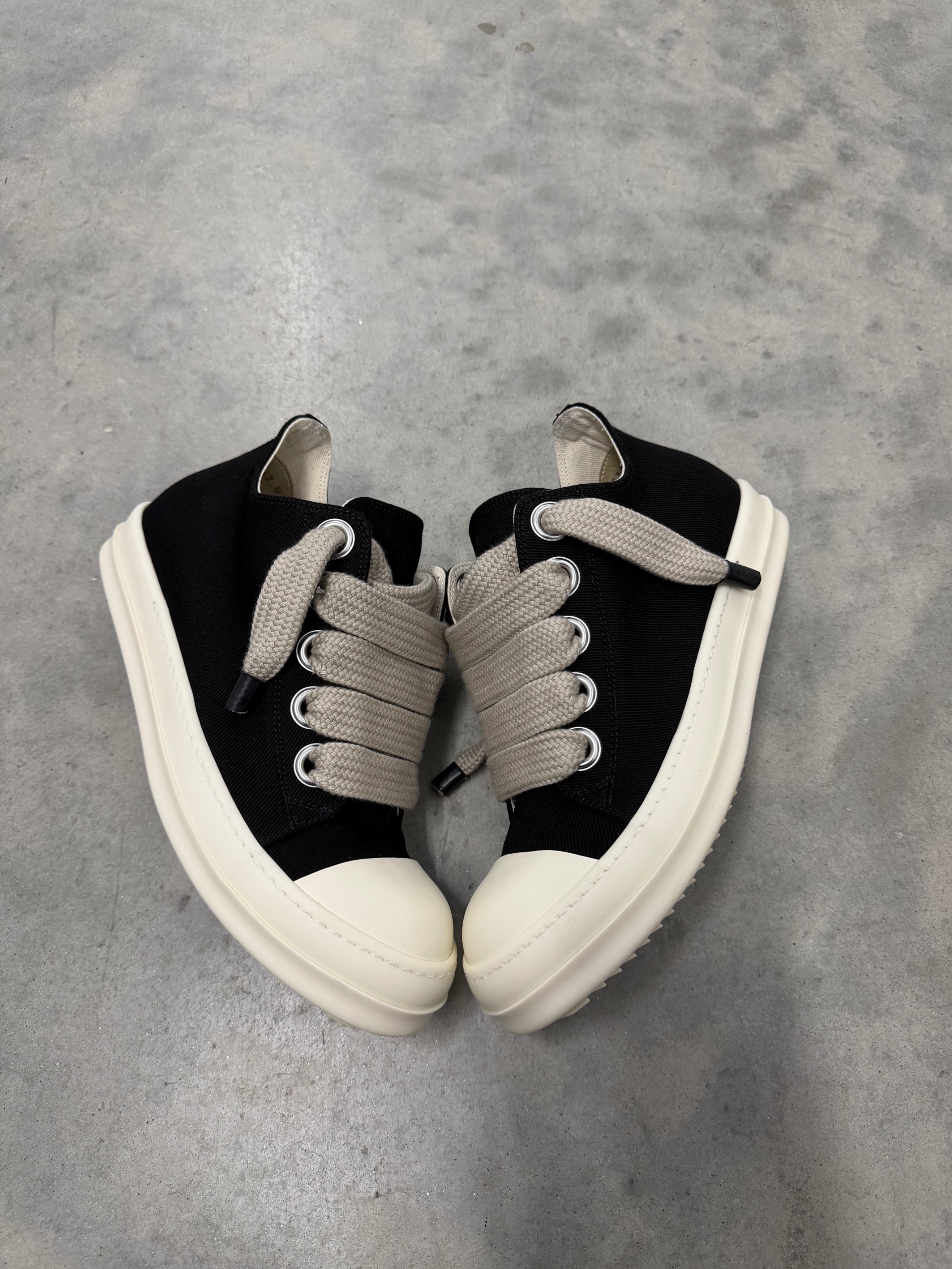 RICK OWENS CONCORDIANS DRKSHDW JUMBO LACE LOW Black Milk