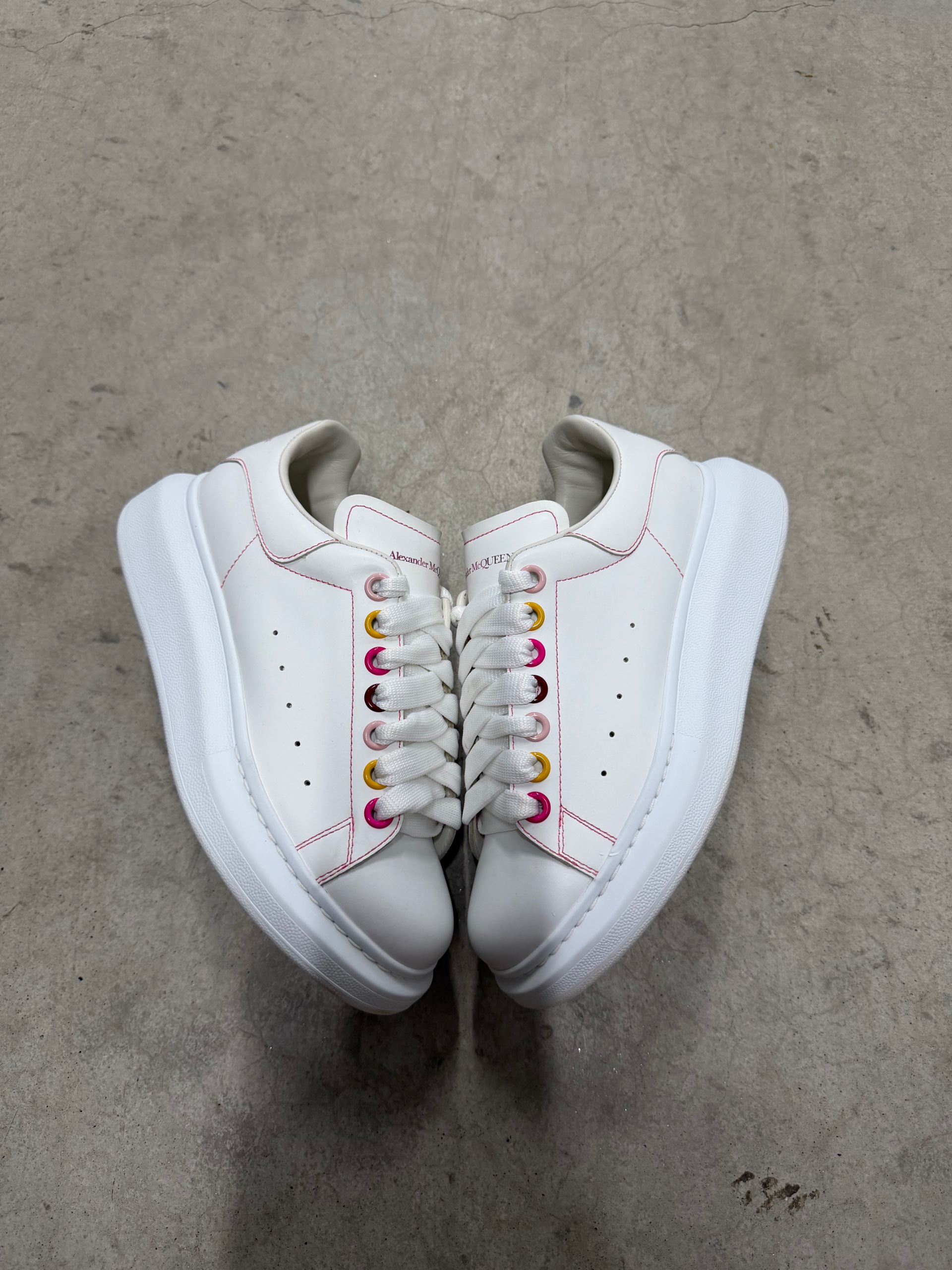 ALEXANDER MCQUEEN OVERSIZED SNEAKER White Rainbow