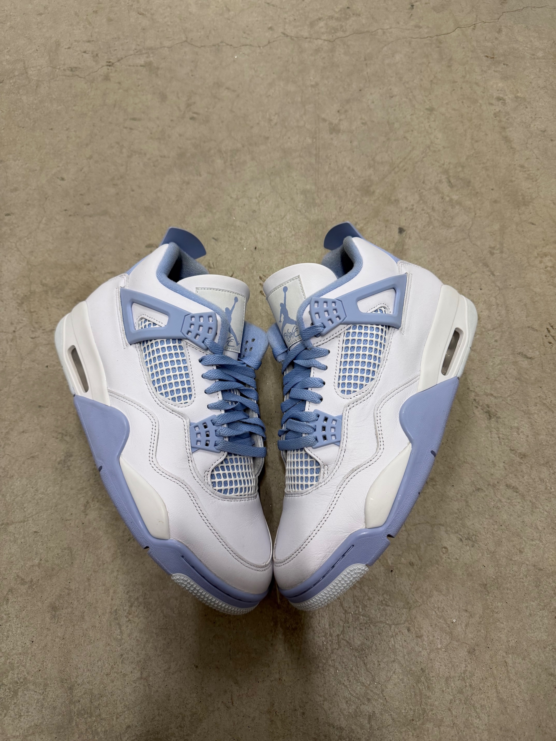 JORDAN 4 Forget Me Not