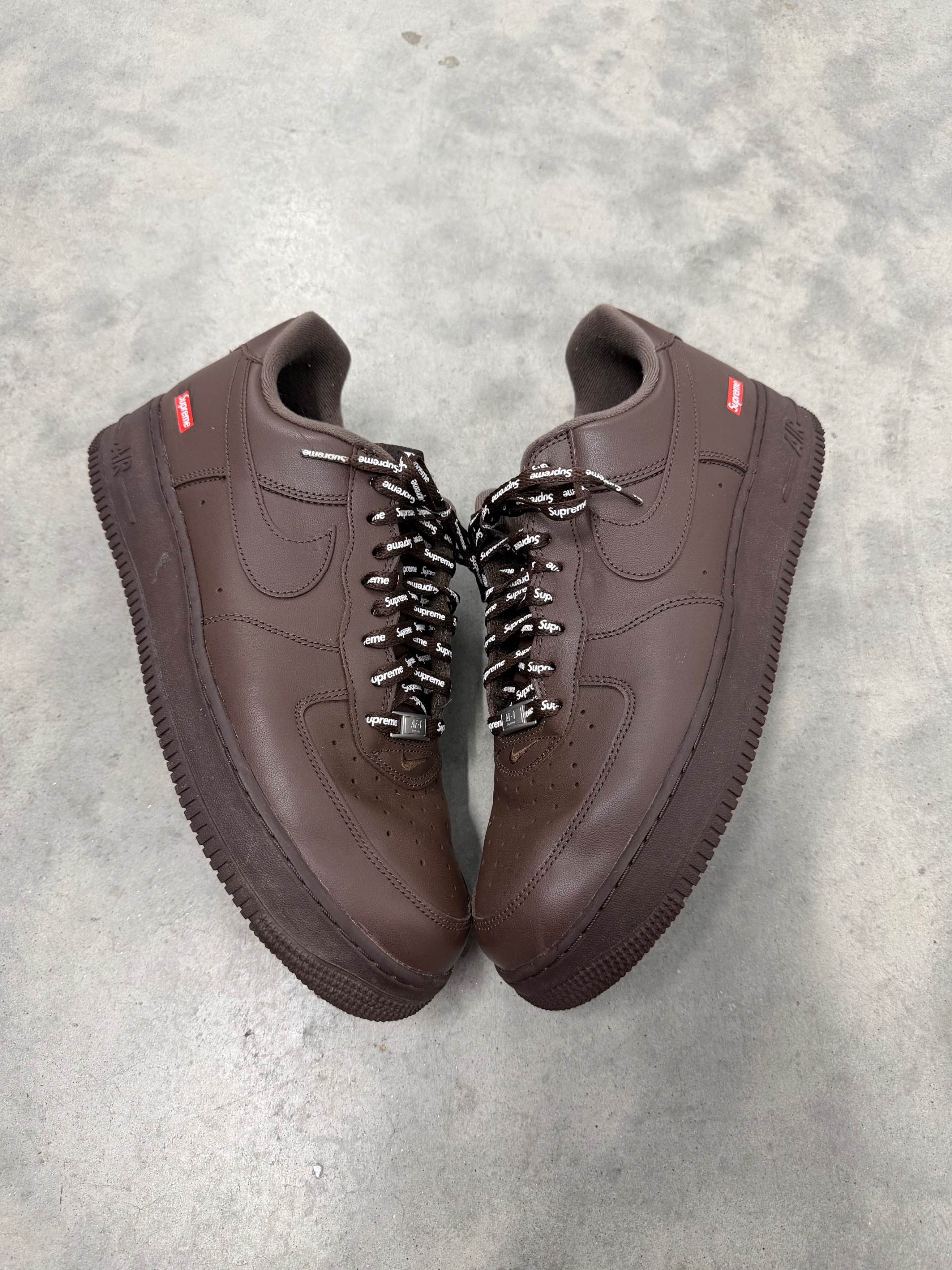 SUPREME NIKE AIR FORCE 1 LOW Brown
