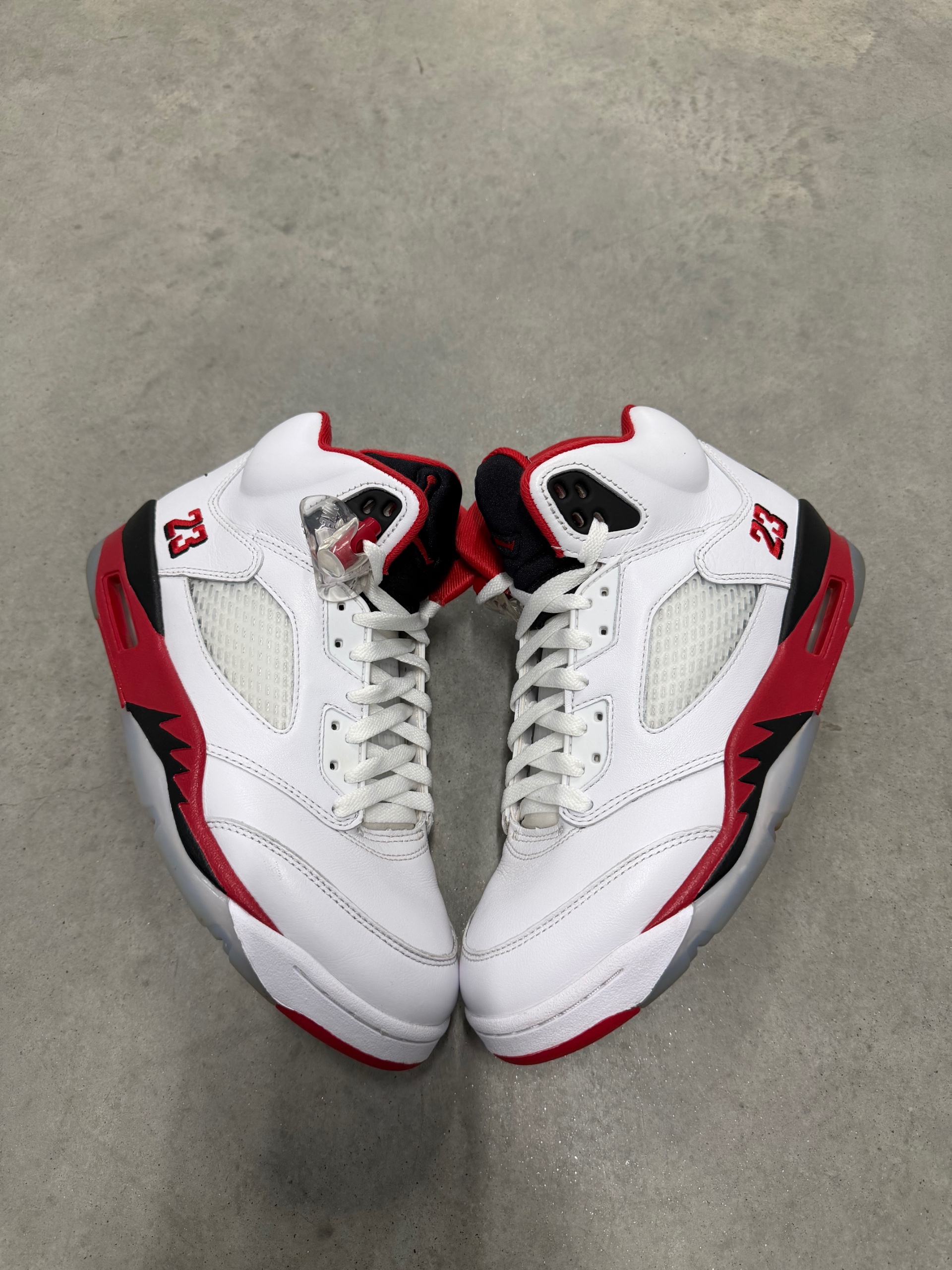 JORDAN 5 Fire Red