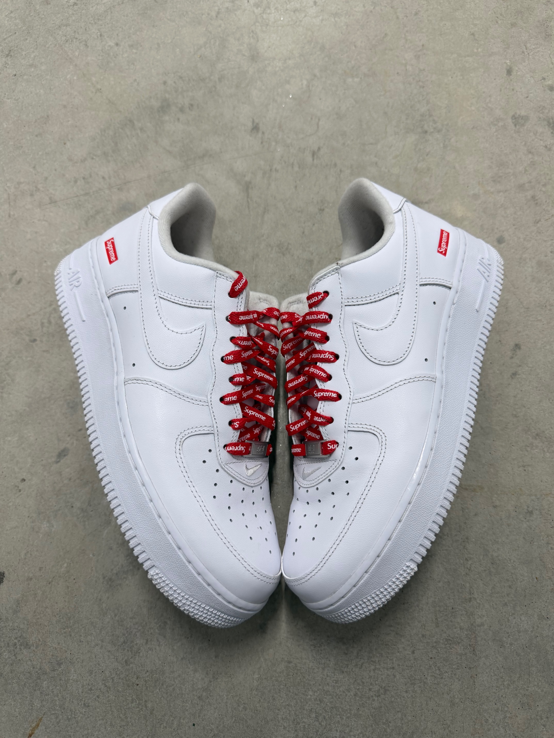 SUPREME NIKE AIR FORCE 1 LOW White