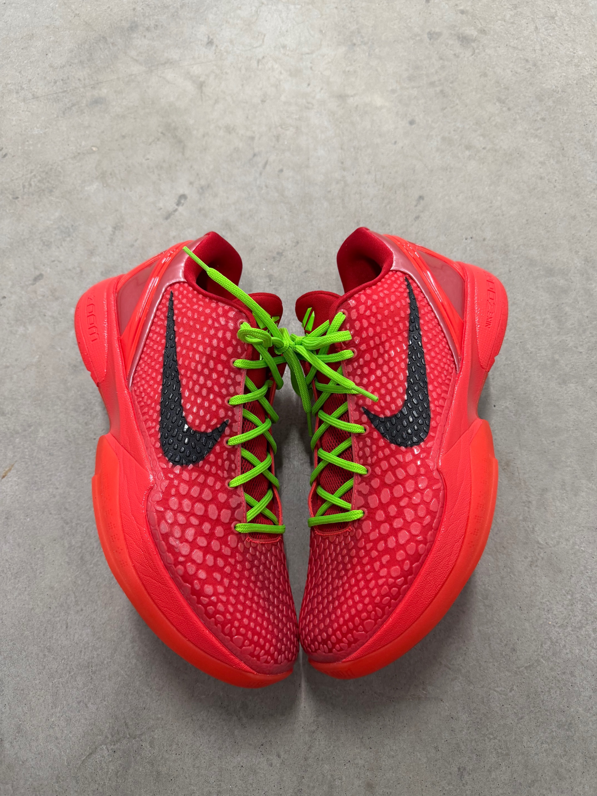 ZOOM KOBE VI PROTRO Reverse Grinch