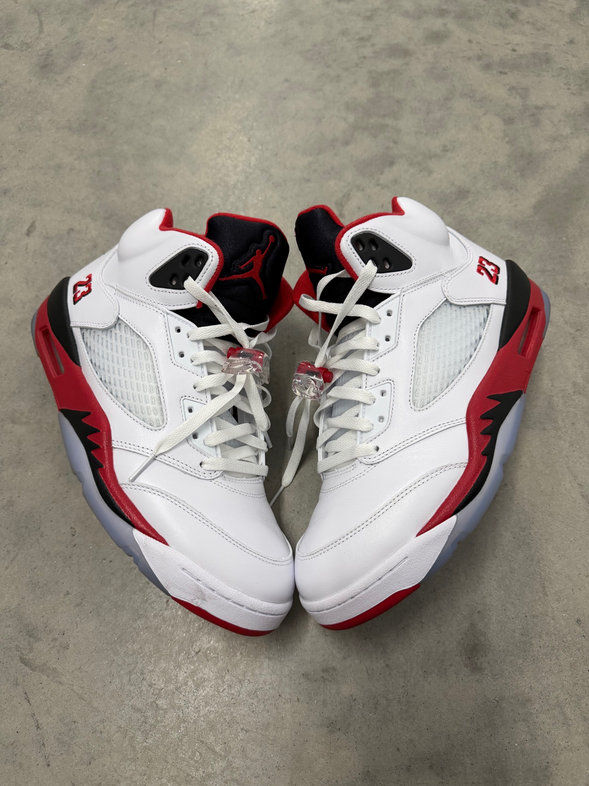 JORDAN 5 Fire Red